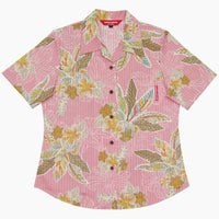 かりゆしウェア平置き画像（ピンク）