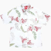 かりゆしウェア平置き画像（アイボリー）