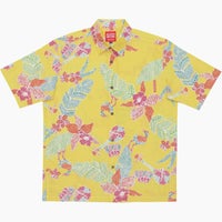 かりゆしウェア平置き画像（イエロー）