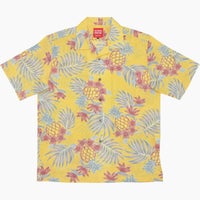 かりゆしウェア平置き画像（イエロー）