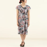 かりゆしウェア平置き画像（ブラック）