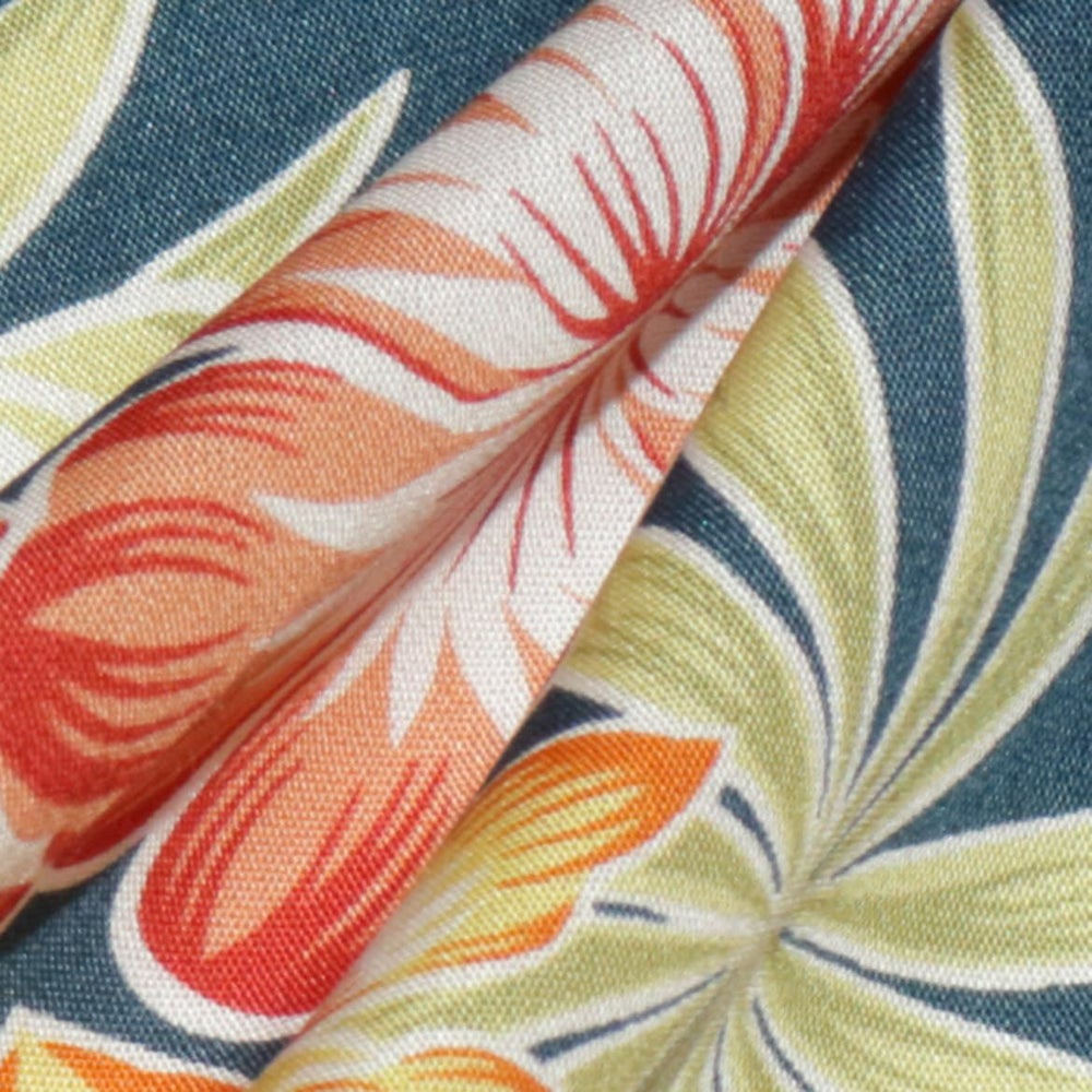 かりゆしウェア平置き画像（生地感確認）