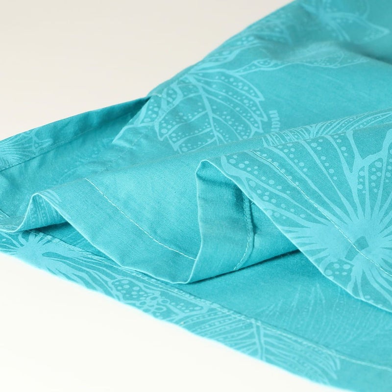 かりゆしウェア平置き画像（生地感確認）