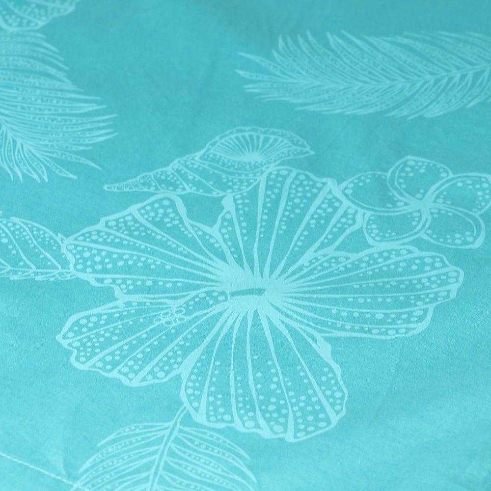 かりゆしウェア平置き画像（生地感確認）