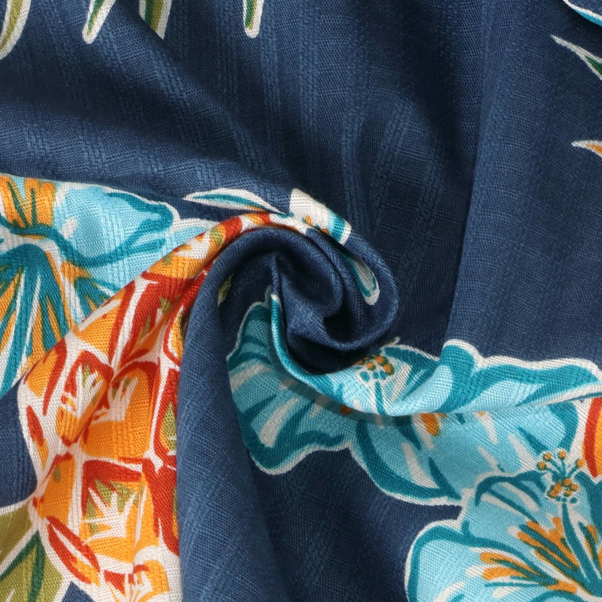 かりゆしウェア平置き画像（生地感確認）