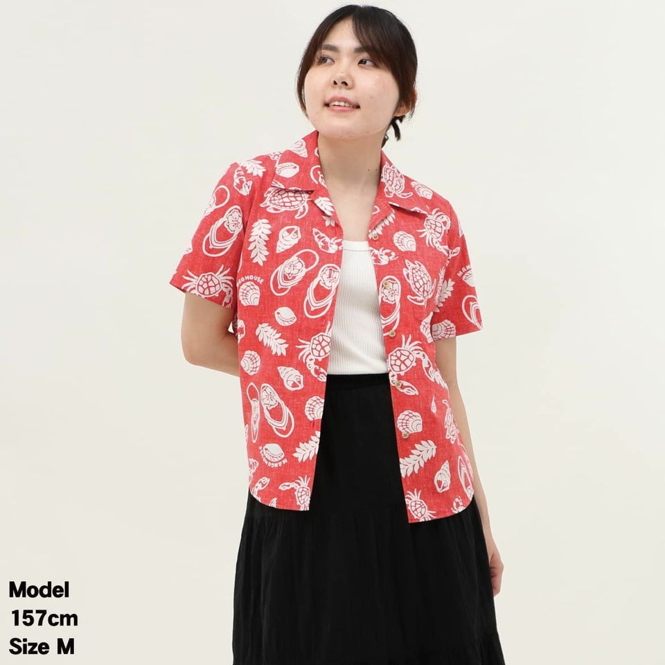 かりゆしウェア　モデル着用画像