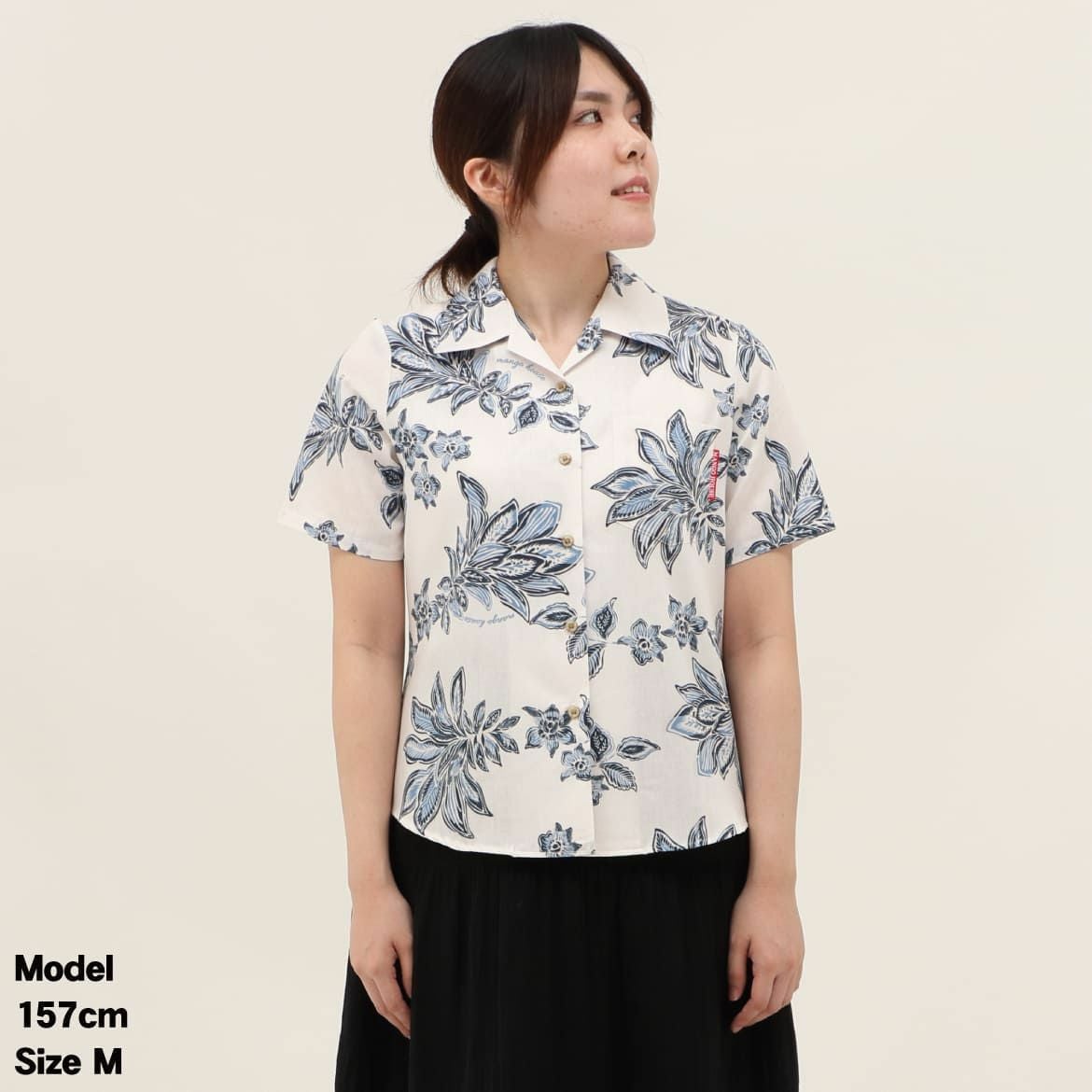 かりゆしウェア　モデル着用画像