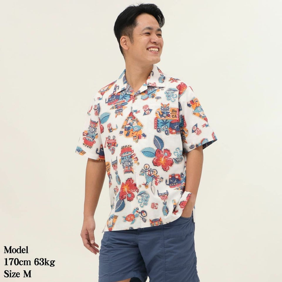 かりゆしウェア　モデル着用