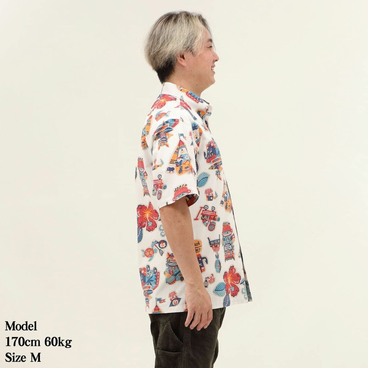 かりゆしウェア　モデル画像