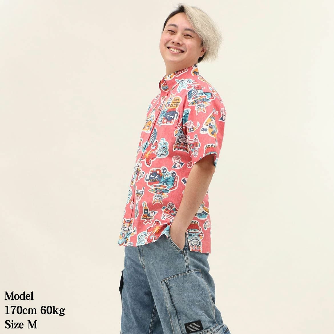 かりゆしウェア　モデル画像