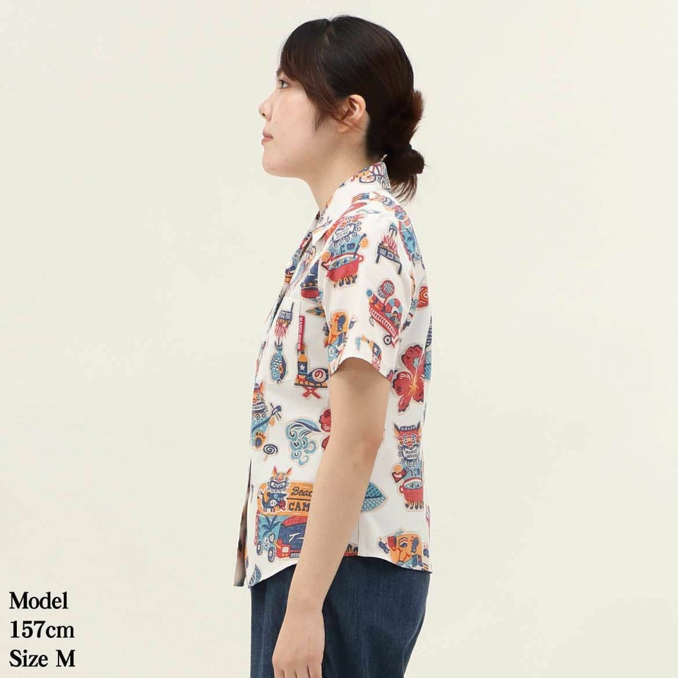 かりゆしウェア　モデル画像