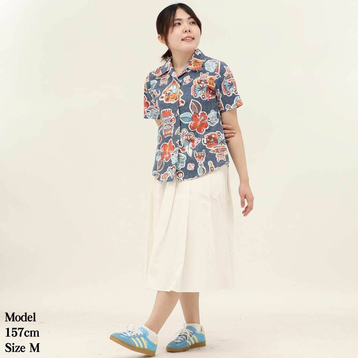 かりゆしウェア　モデル画像