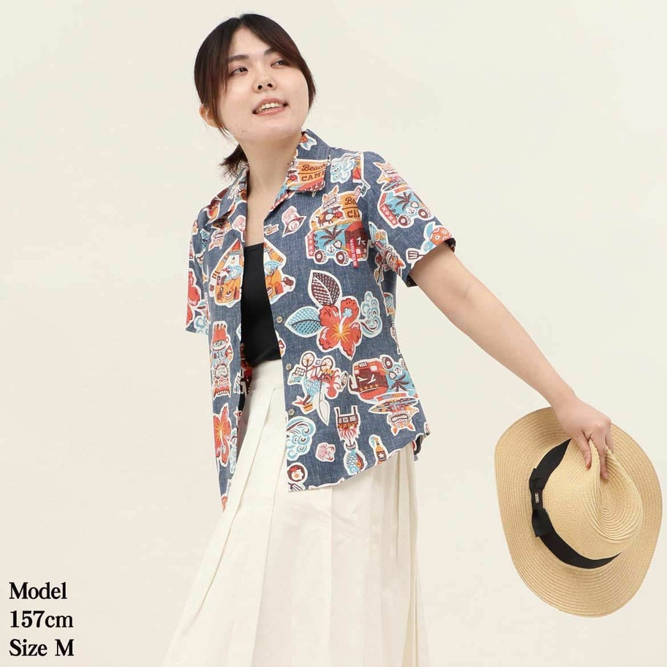 かりゆしウェア　モデル画像