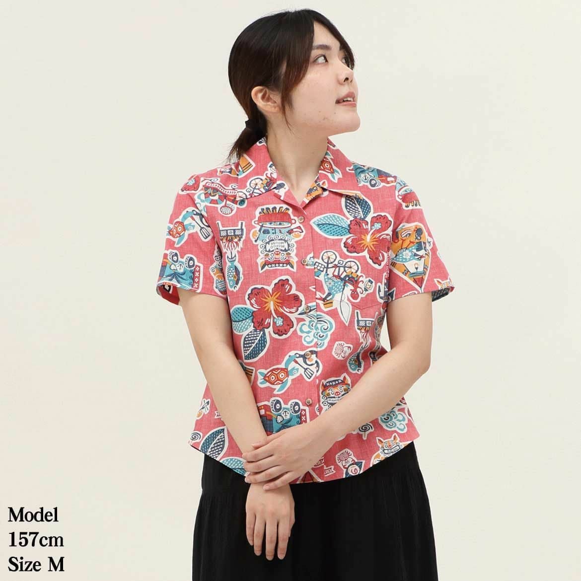 かりゆしウェア　モデル画像