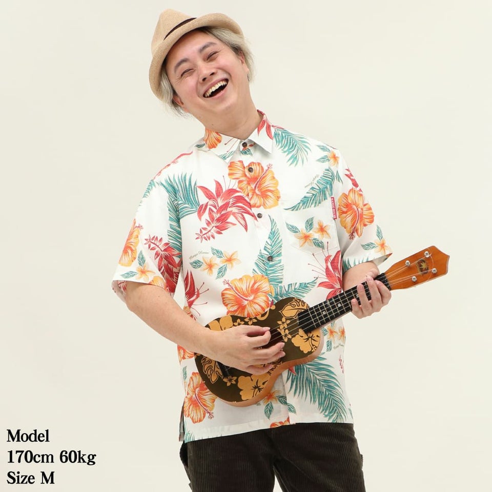 かりゆしウェア　着用モデル