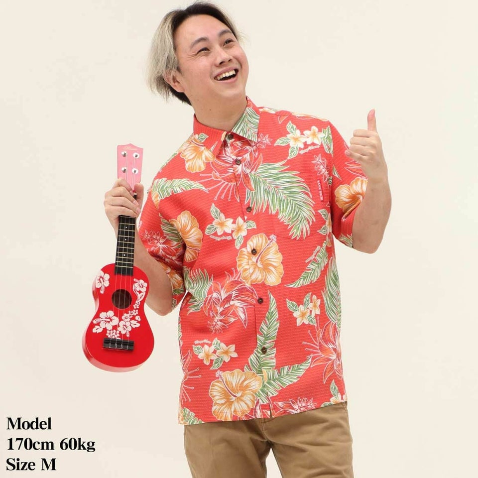 かりゆしウェア　着用モデル