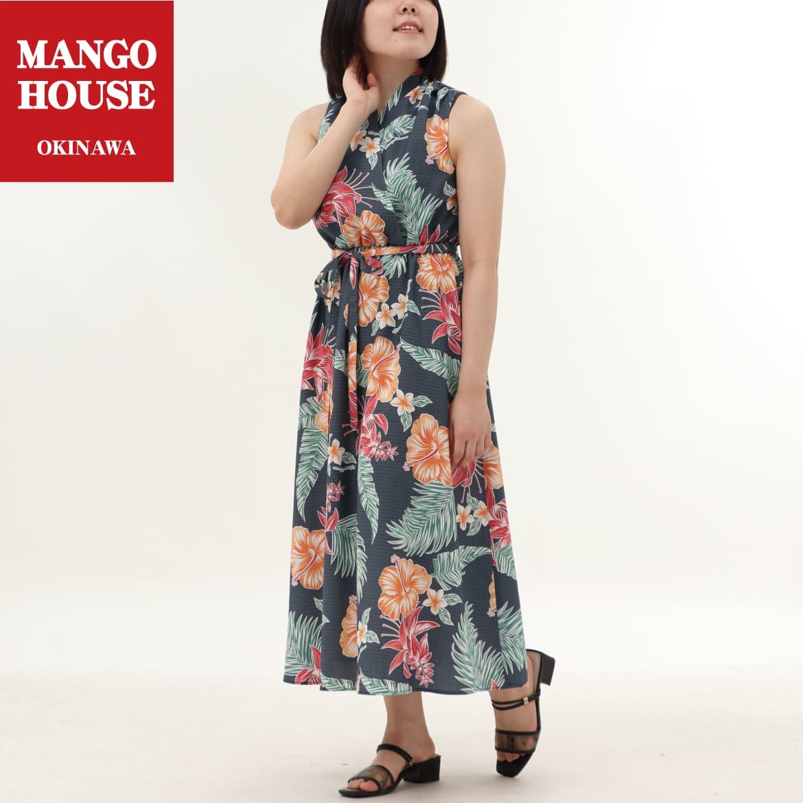 かりゆしウェア　ワンピースモデル着用画像
