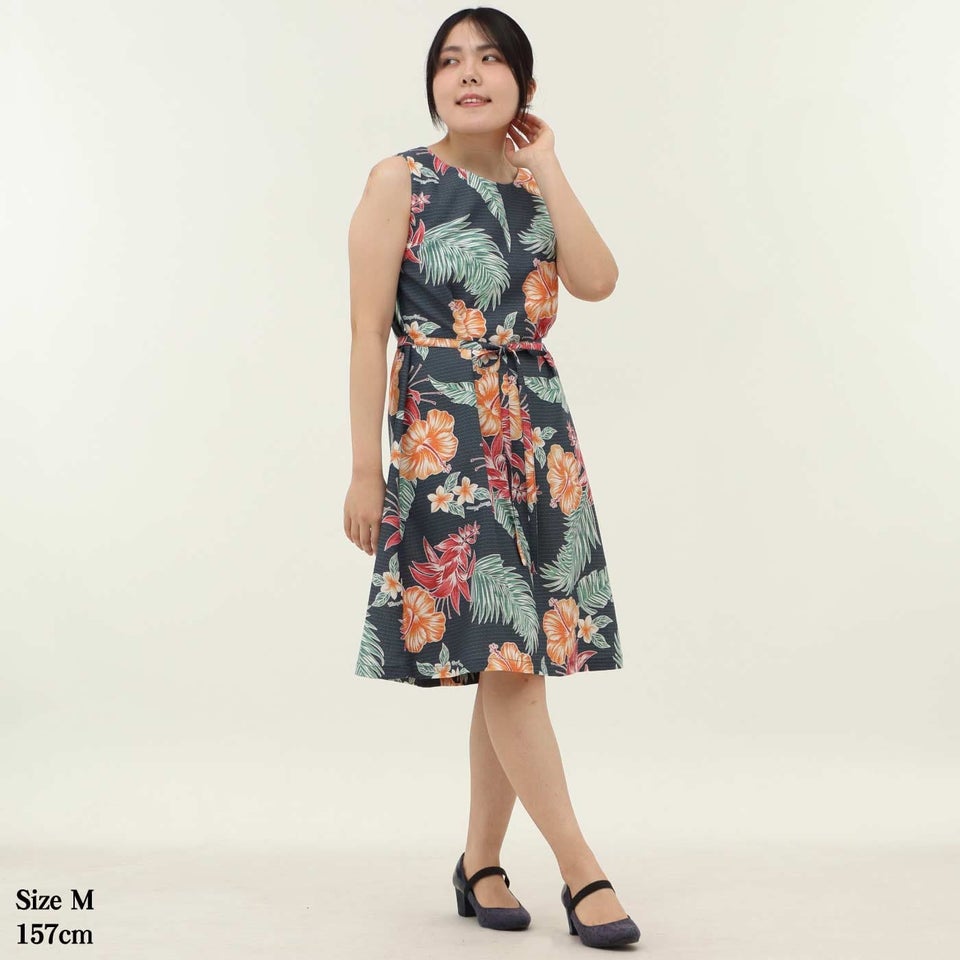 かりゆしウェア　サムネイル画像（ネイビー）