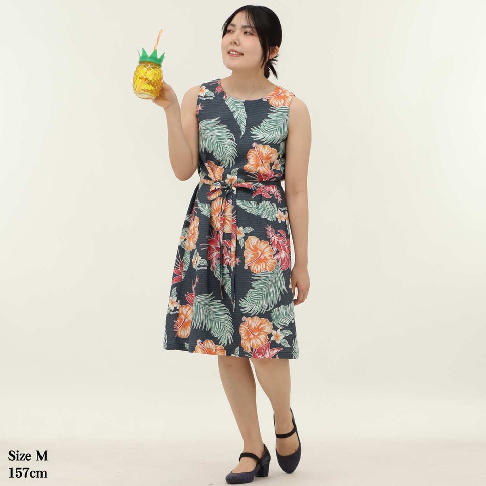 かりゆしウェア　サムネイル画像（ネイビー）