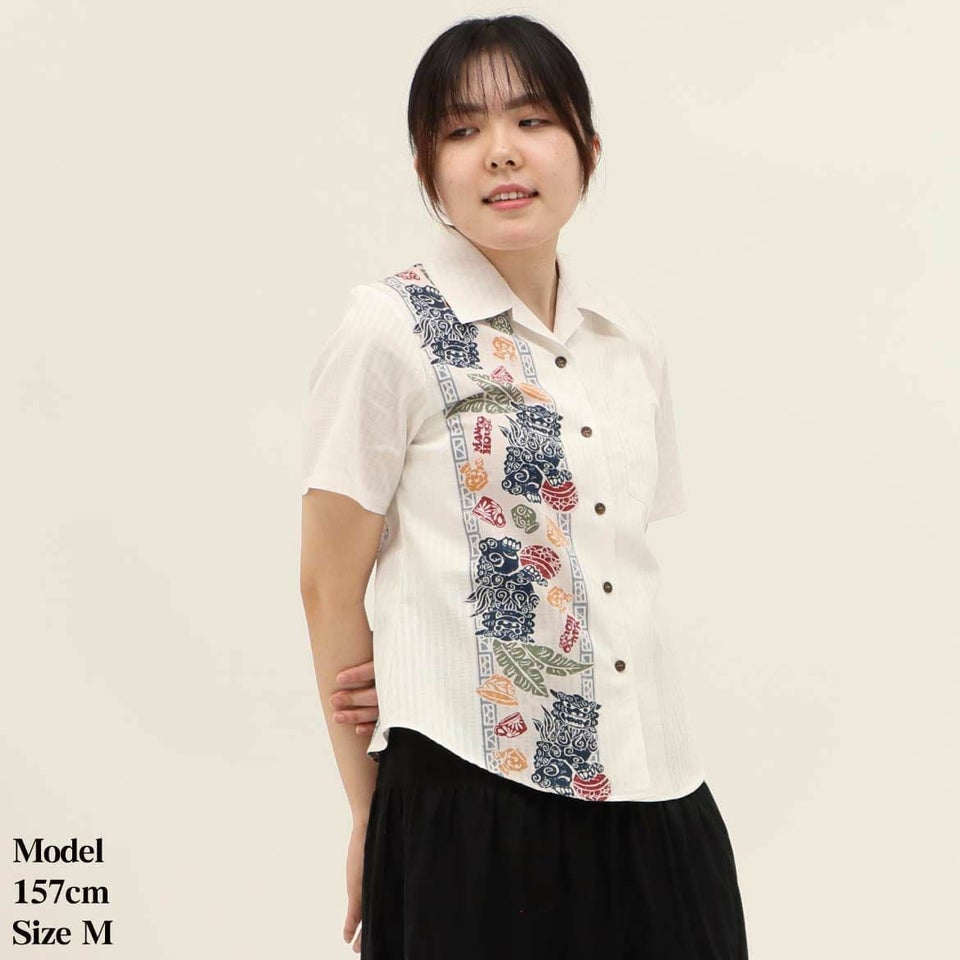 かりゆしウェア　モデル画像