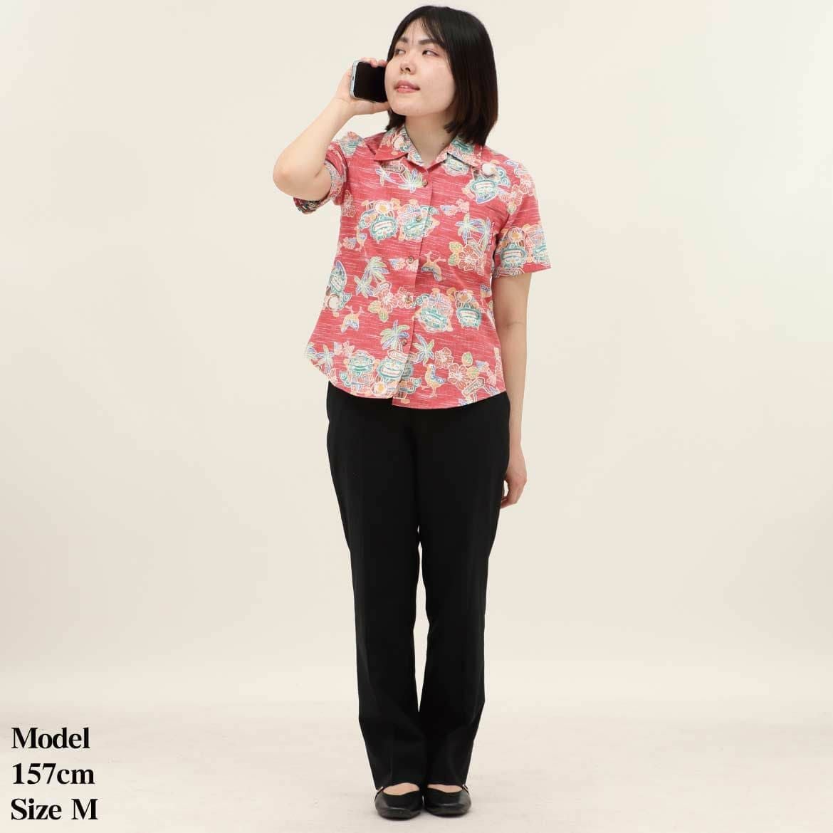 かりゆしウェア　モデル着用