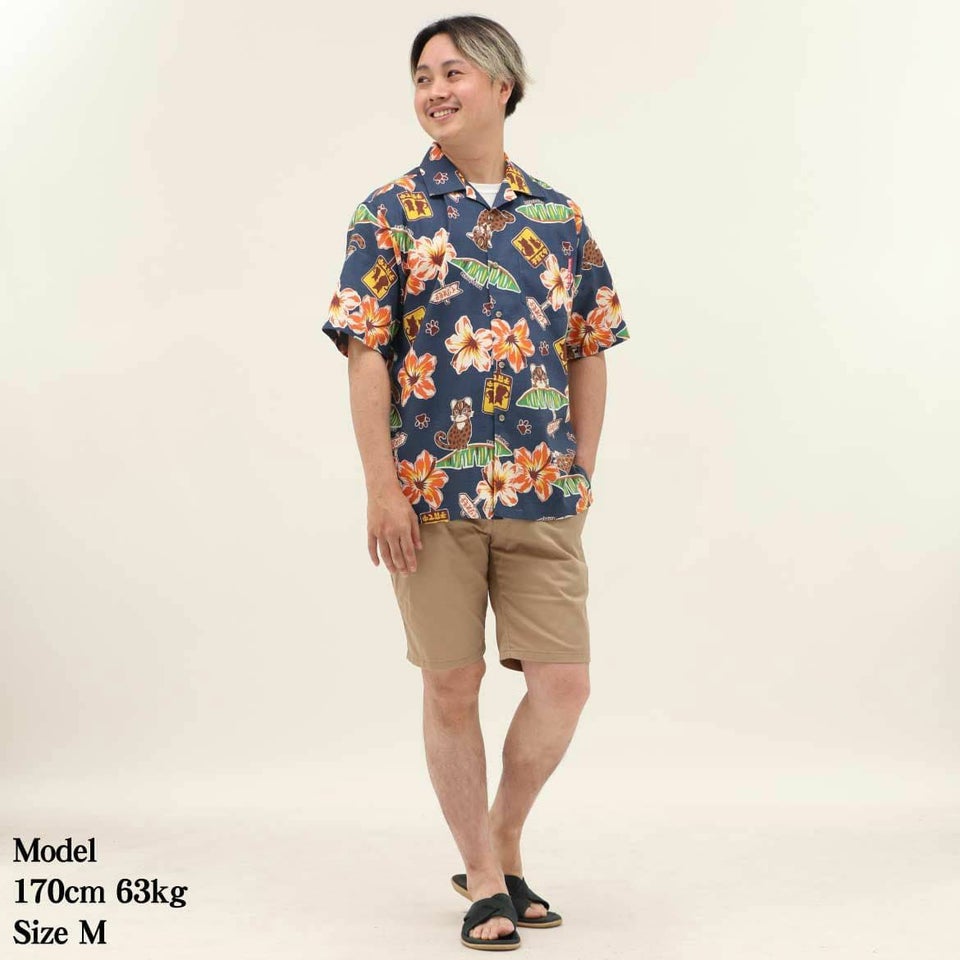 かりゆしウェア　モデル着用