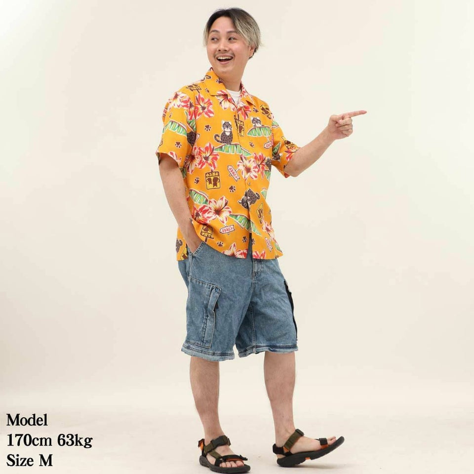 かりゆしウェア　モデル着用