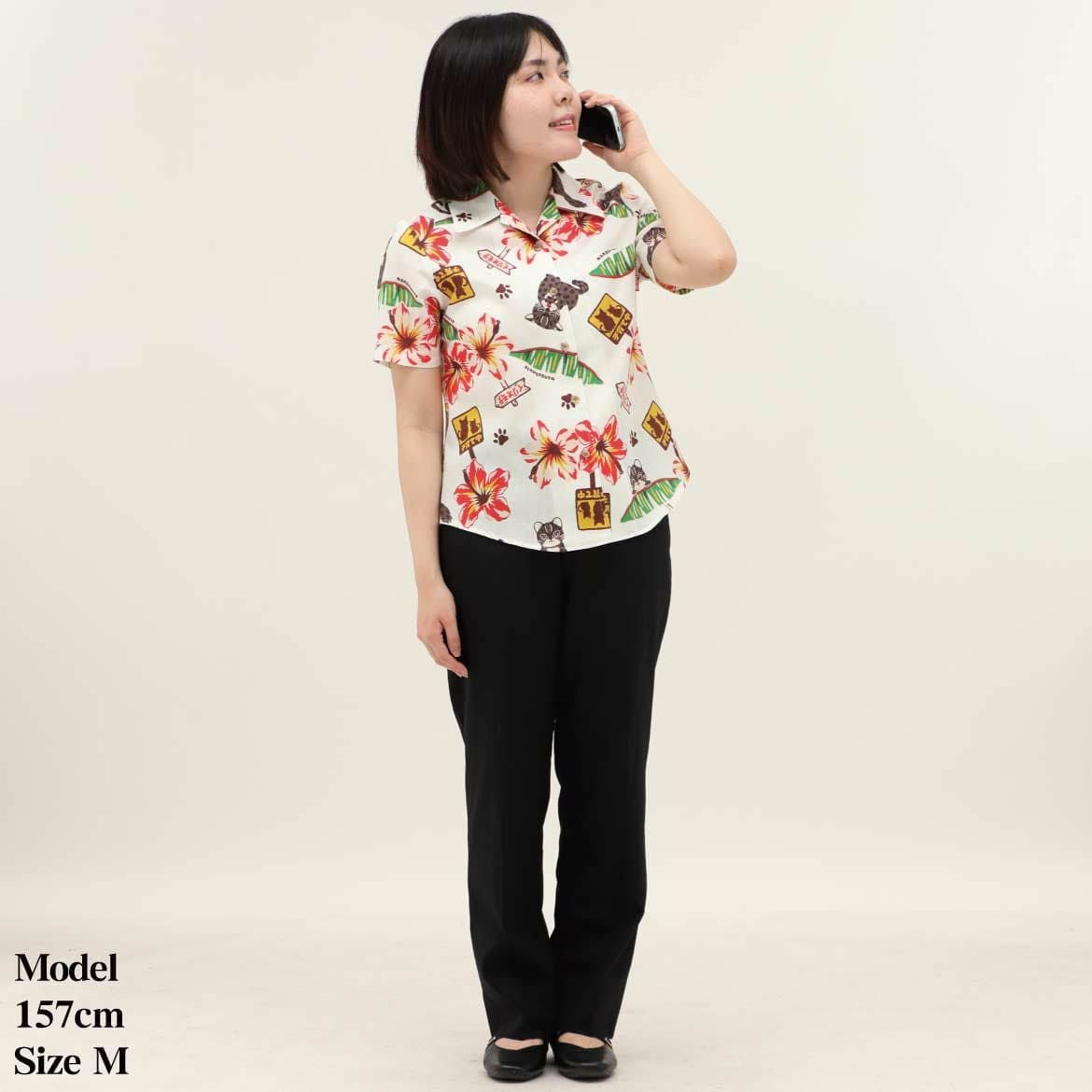 かりゆしウェア　モデル着用