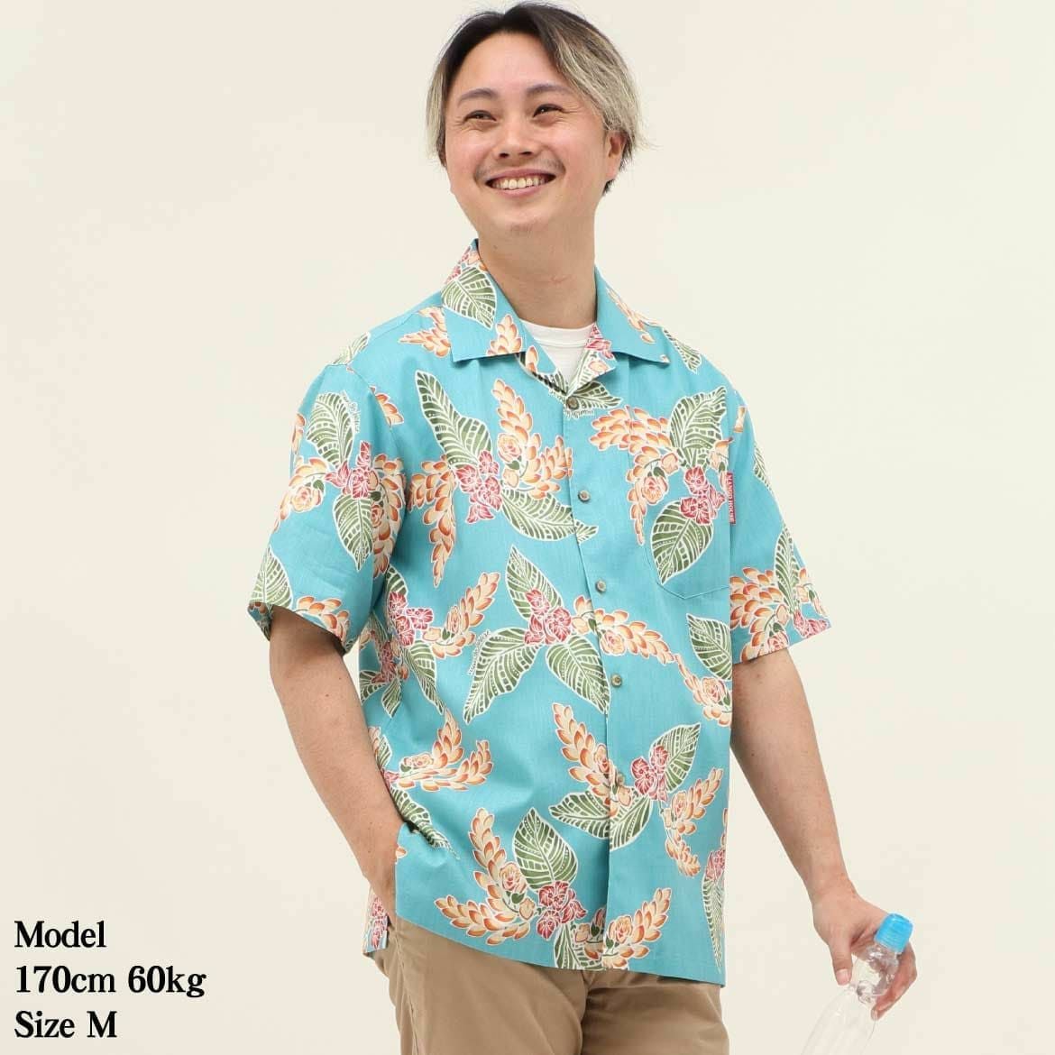 かりゆしウェア　モデル着用