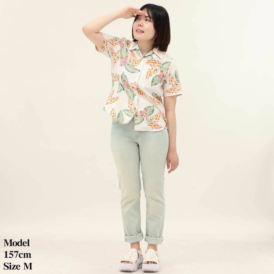 かりゆしウェア　モデル