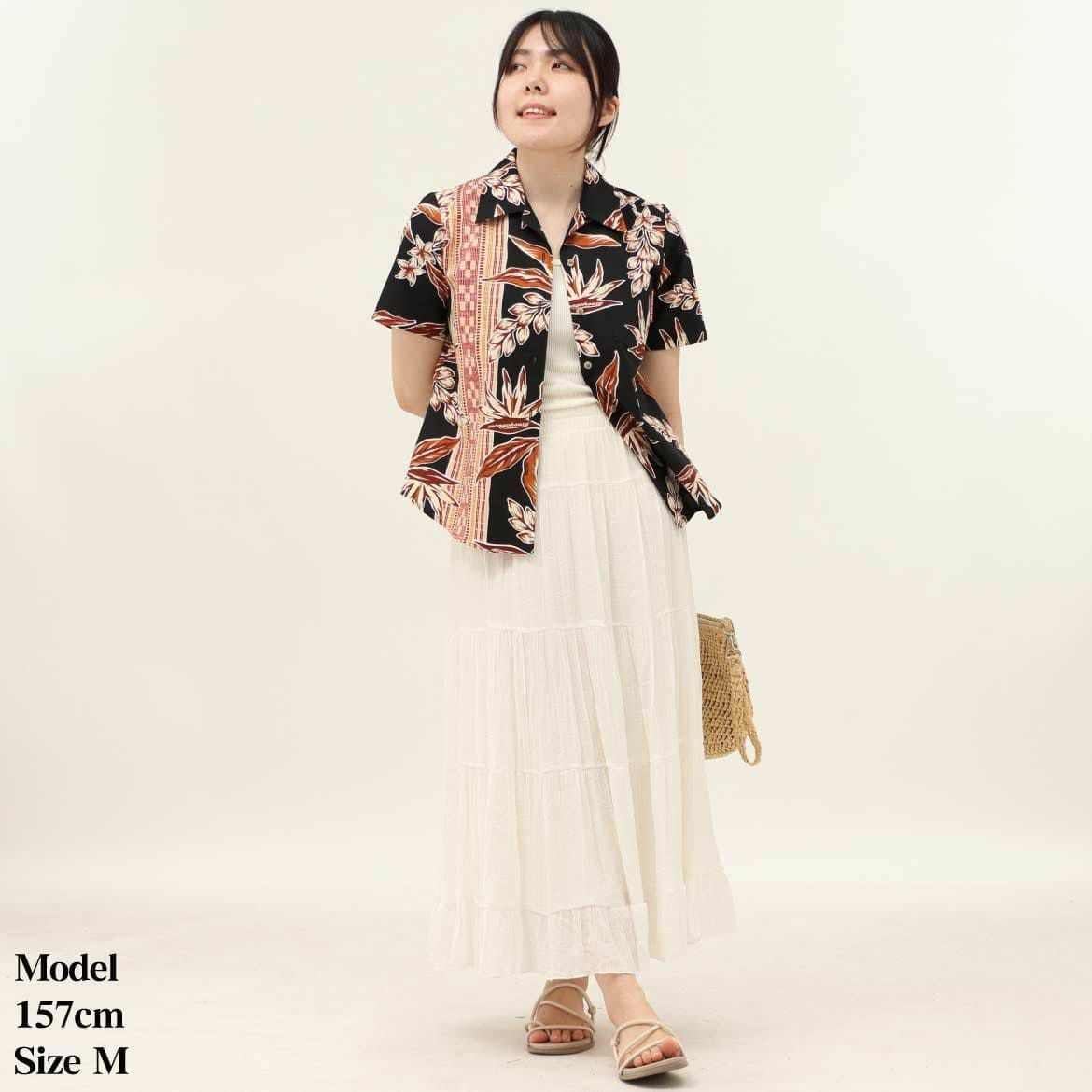 かりゆしウェア　モデル着用画像