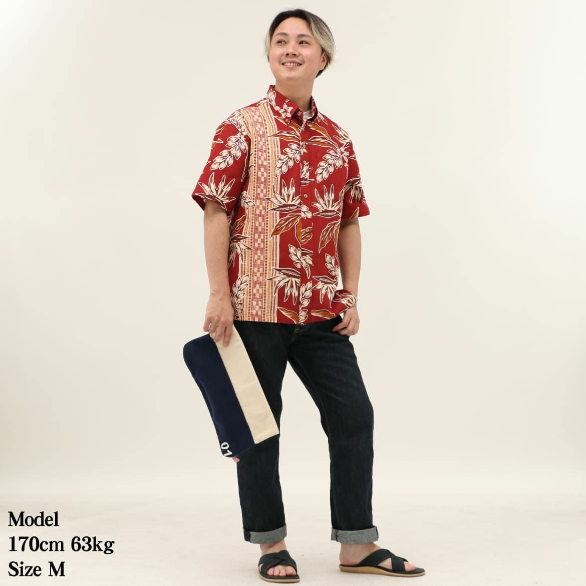 かりゆしウェア　モデル着用