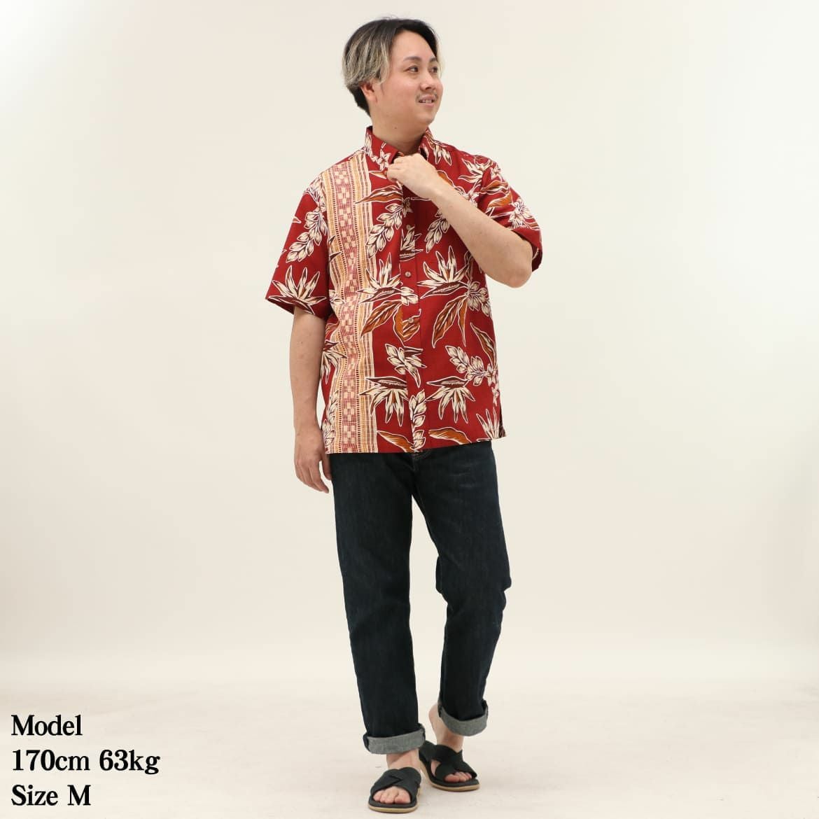 かりゆしウェア　モデル着用