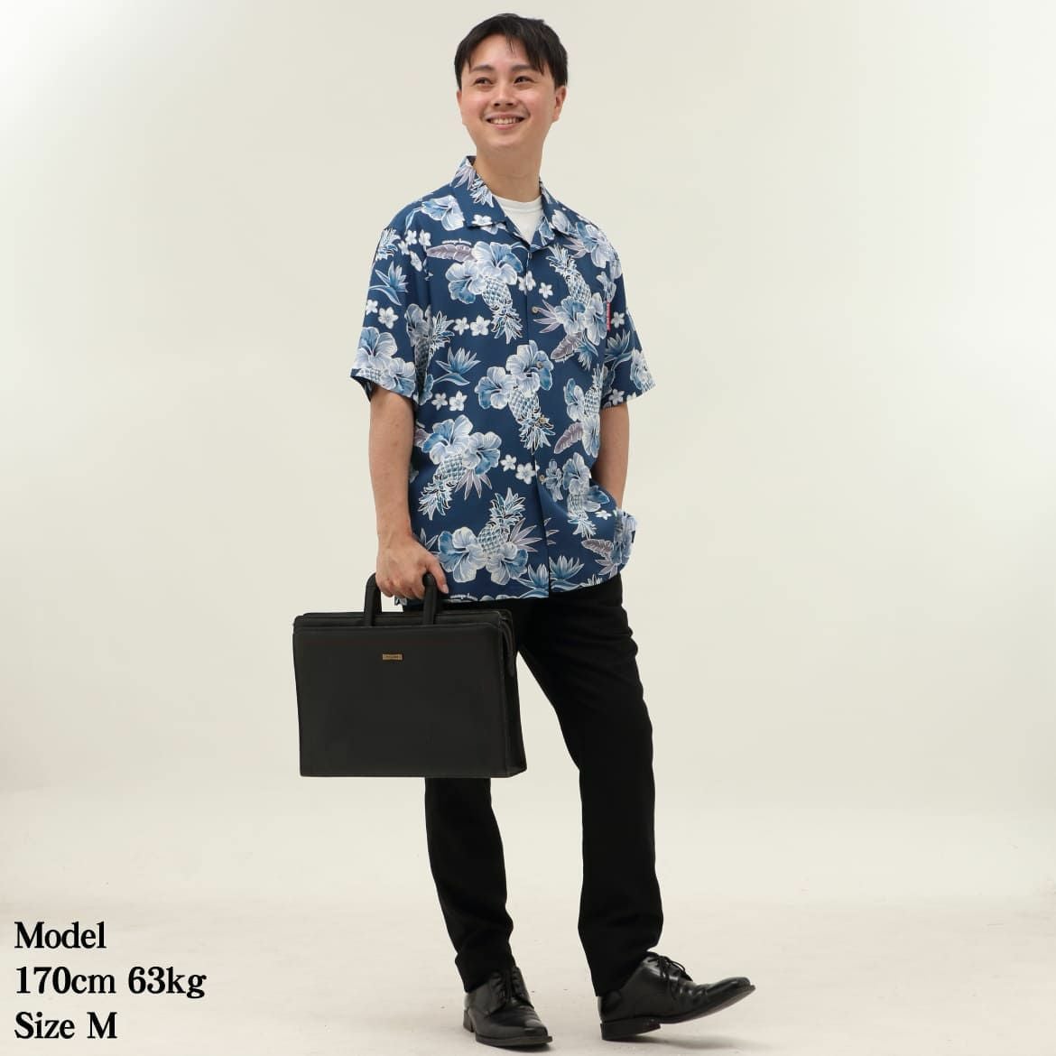 かりゆしウェア　モデル着用画像