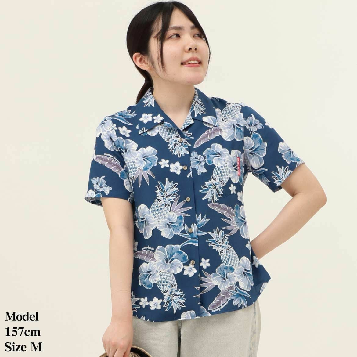 かりゆしウェア　モデル着用画像