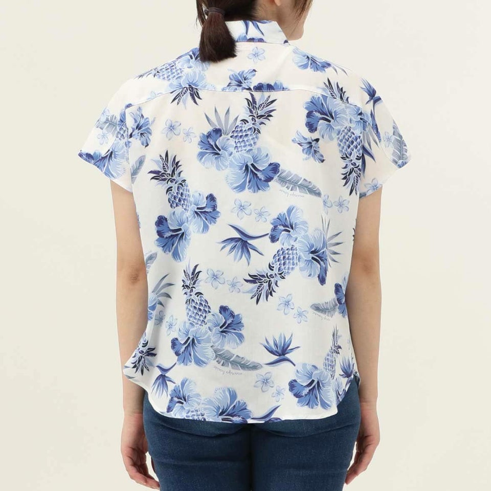 かりゆしウェア　モデル着用画像