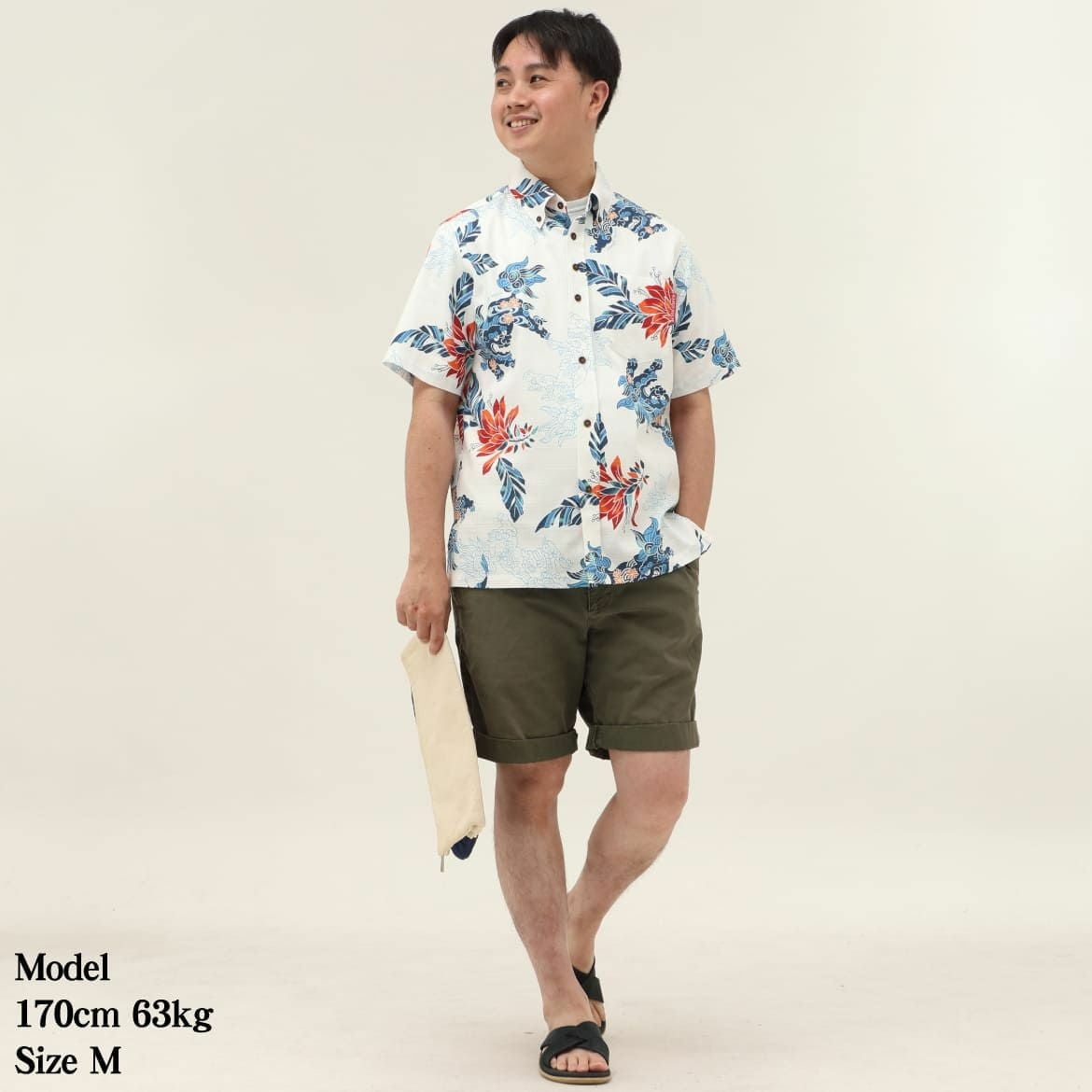 かりゆしウェア　モデル着用画像