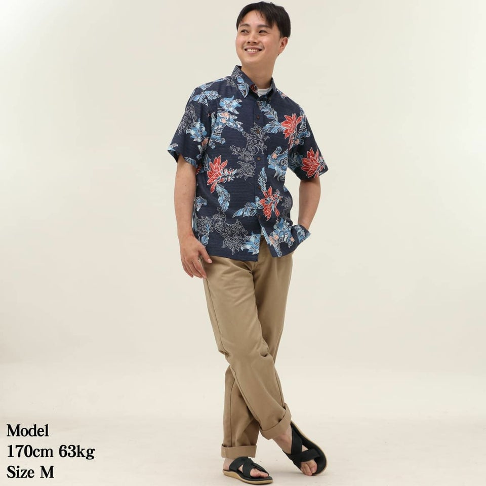 かりゆしウェア　モデル着用画像