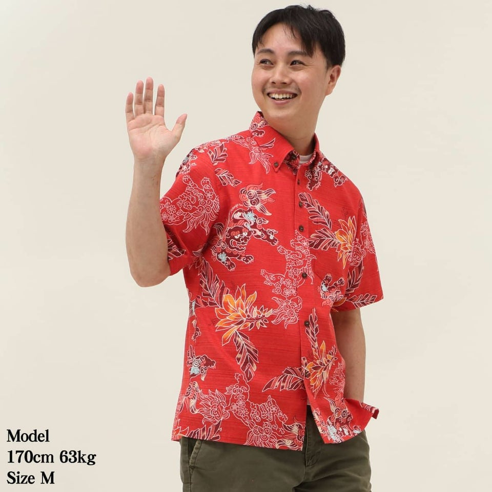 かりゆしウェア　モデル着用画像