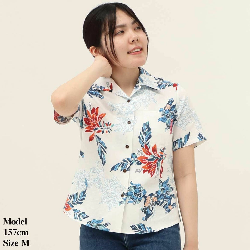 かりゆしウェア　モデル着用画像