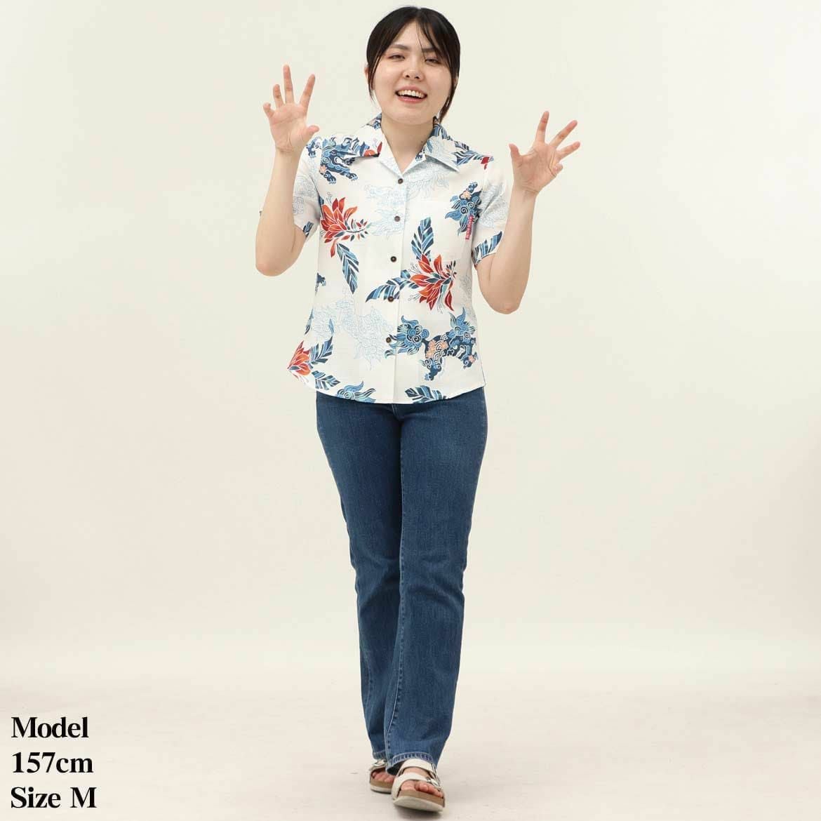 かりゆしウェア　モデル着用画像