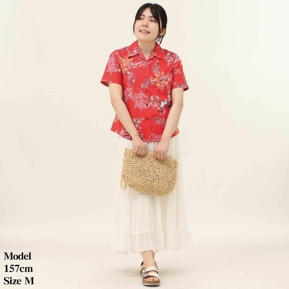 かりゆしウェア　モデル着用画像