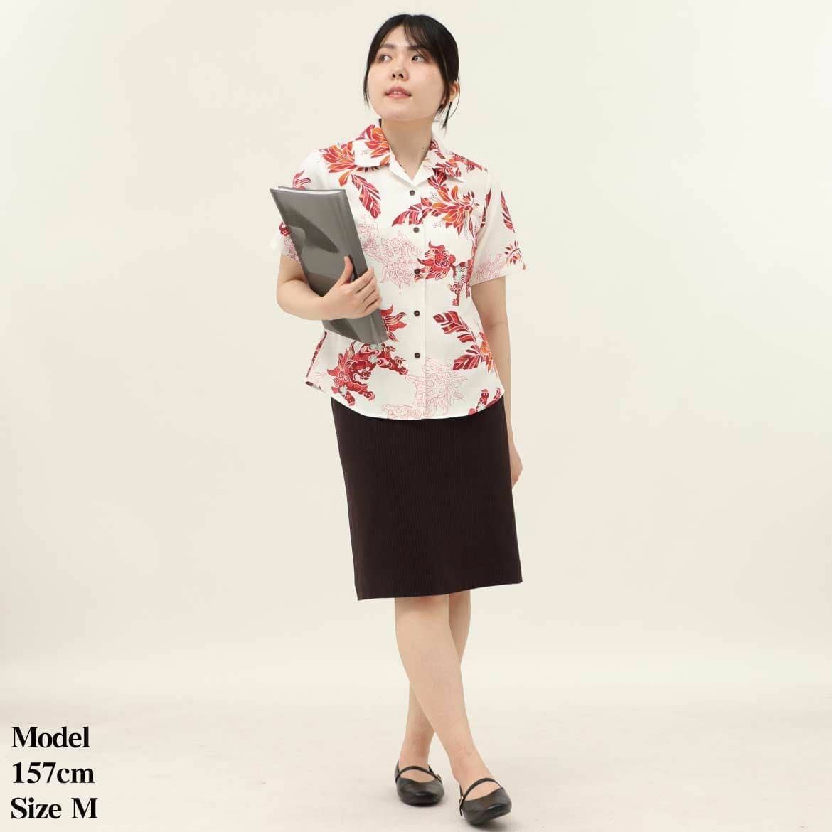 かりゆしウェア　モデル着用画像