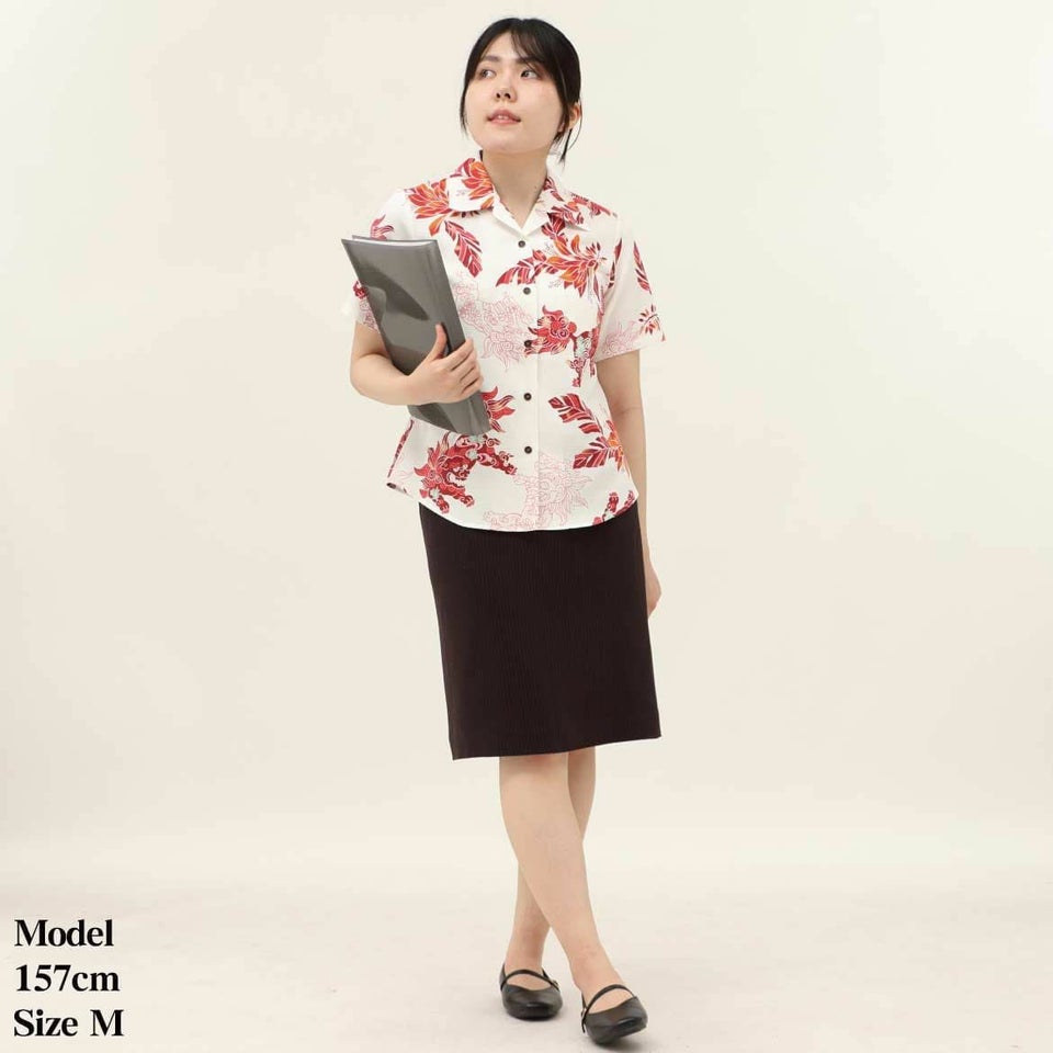 かりゆしウェア　モデル着用画像