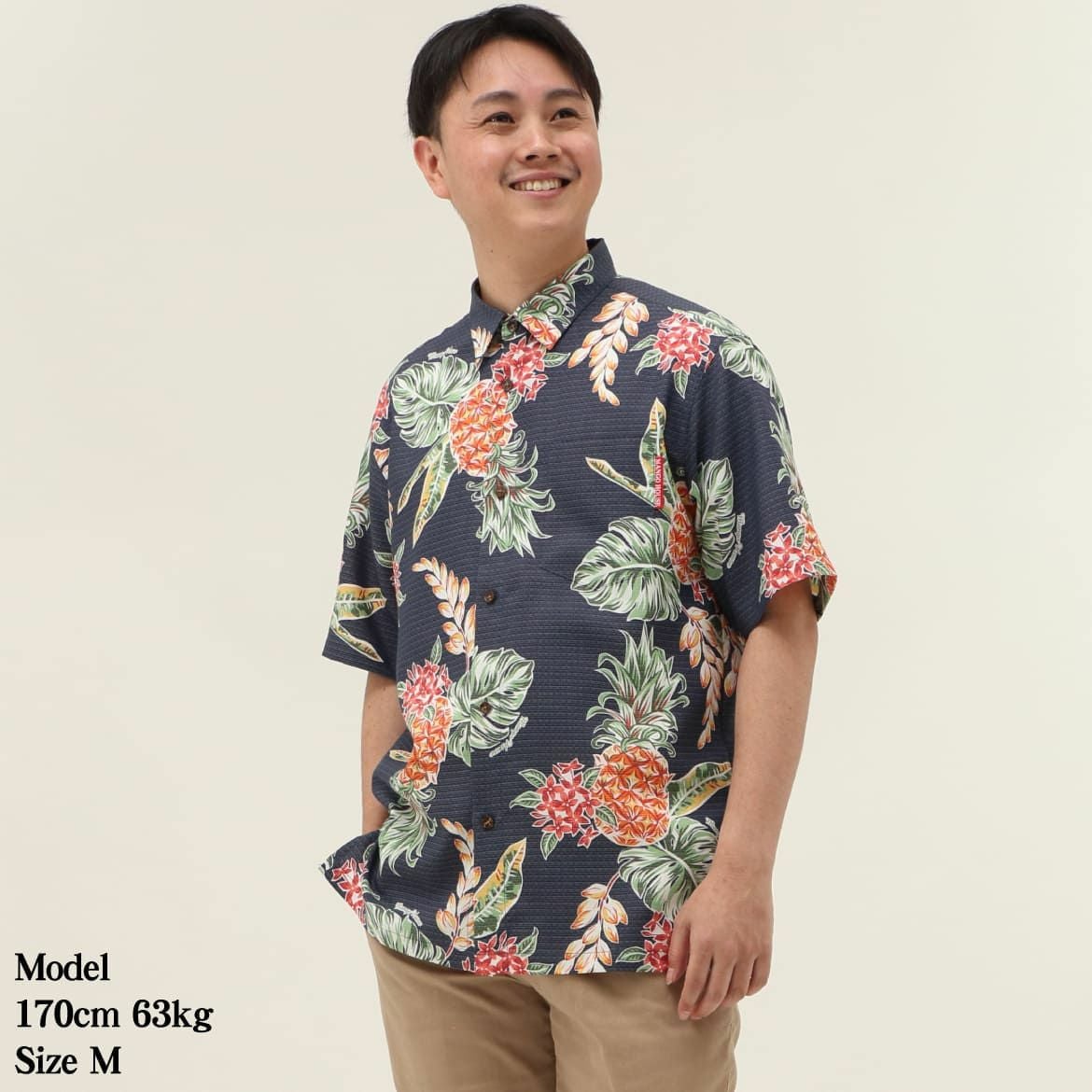 かりゆしウェア　モデル着用画像