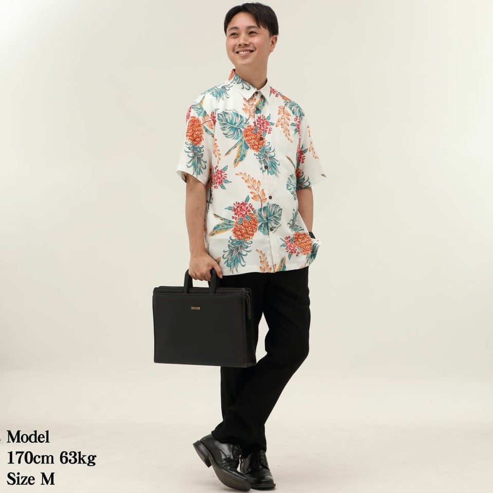 かりゆしウェア　モデル着用画像