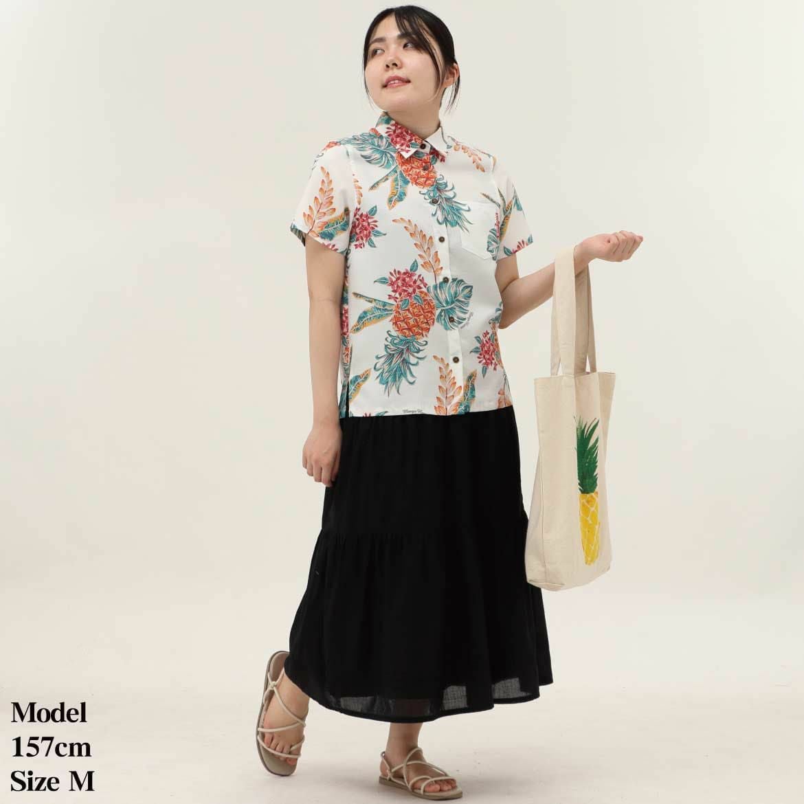 かりゆしウェア　モデル着用画像