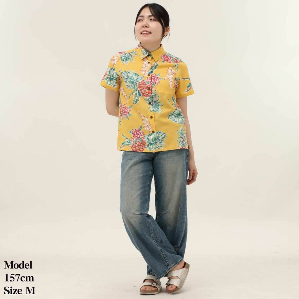 かりゆしウェア　モデル着用画像