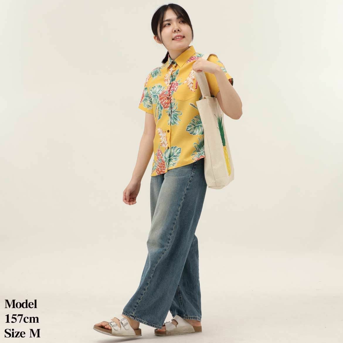 かりゆしウェア　モデル着用画像