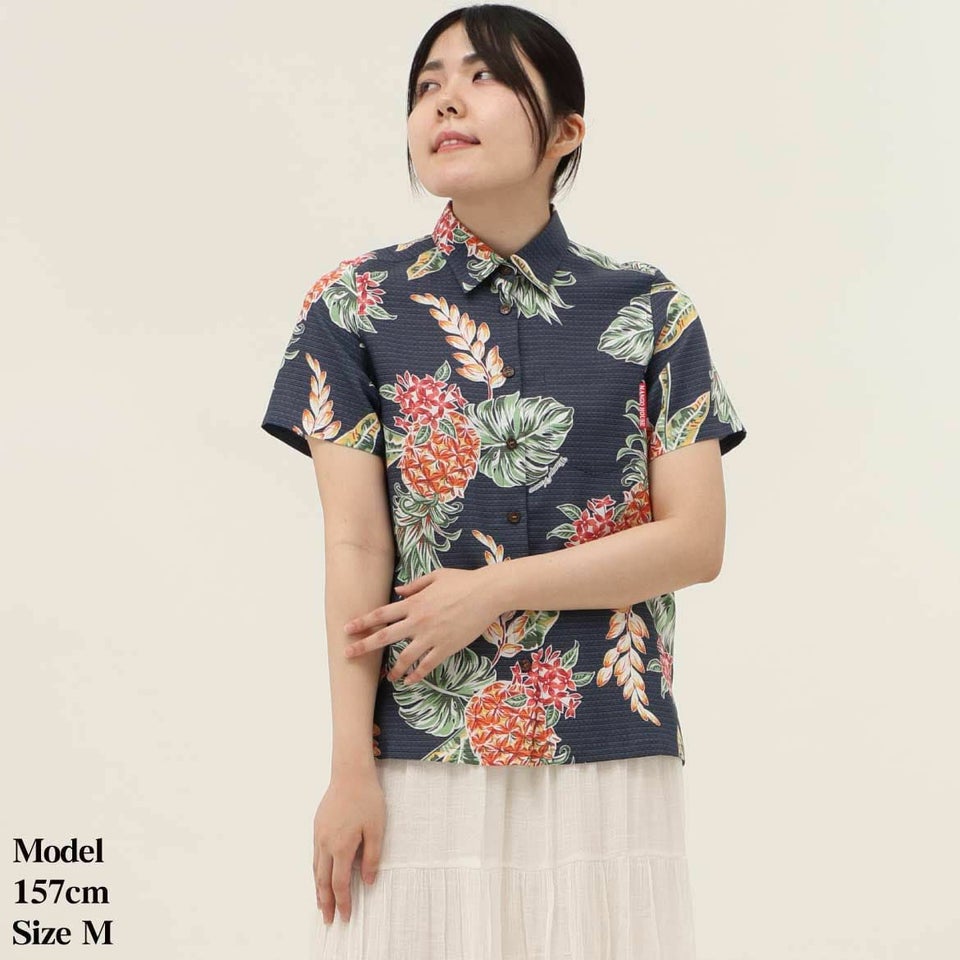 かりゆしウェア　モデル着用画像